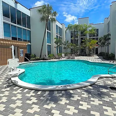 Tropical Palms Hotel-2